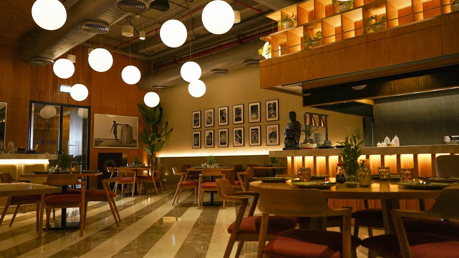 Restaurant dining room with tables